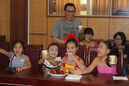 Đồ Rê Mí quậy tưng sân khấu trong show diễn ra mắt - 1 Đồ Rê Mí quậy tưng sân khấu trong show diễn ra mắt - 1