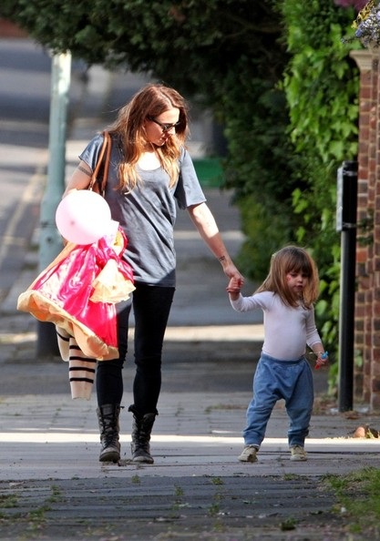 Mel C chỉ trích Rihanna vì quá gợi cảm - 3