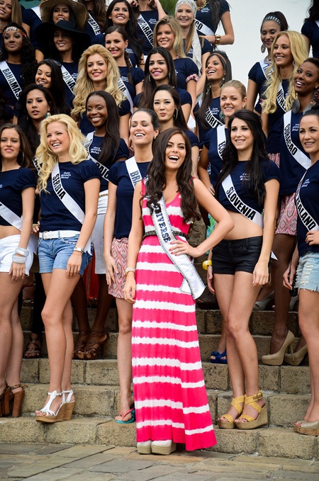 Mỹ nhân hoàn vũ thả dáng trên biển - 17 Mỹ nhân hoàn vũ thả dáng trên biển - 17