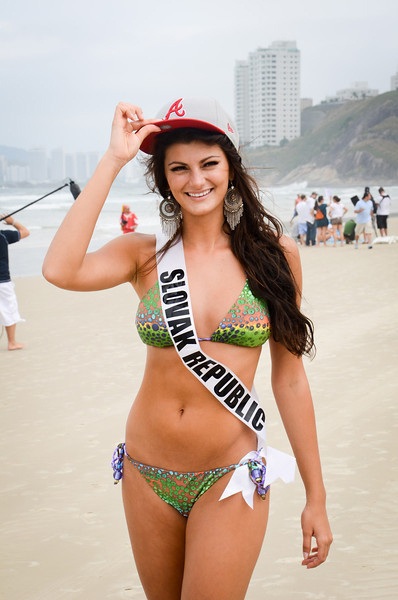 Mỹ nhân hoàn vũ thả dáng trên biển - 27 Mỹ nhân hoàn vũ thả dáng trên biển - 27