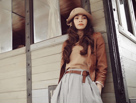 Hồ Ngọc Hà lãng mạn trên sân ga - 7 Hồ Ngọc Hà lãng mạn trên sân ga - 7