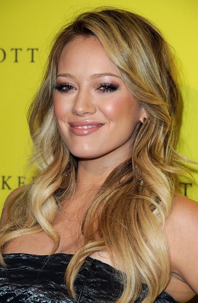Hilary Duff mang bầu - 1