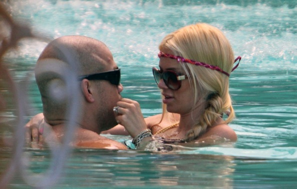 “Sao” làm gì dịp cuối tuần? - 1