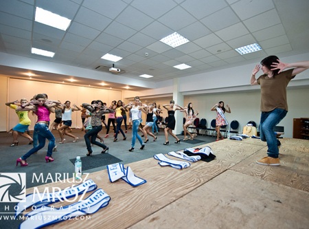 Hình ảnh thú vị về Thu Mây và người đẹp dự thi Hoa hậu siêu quốc gia - 6 Hình ảnh thú vị về Thu Mây và người đẹp dự thi Hoa hậu siêu quốc gia - 6