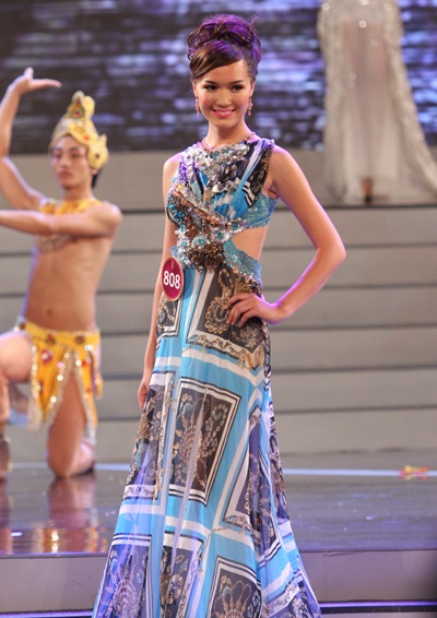 “Thúy Vy là lựa chọn xứng đáng cho cuộc thi Hoa hậu thế giới” - 4