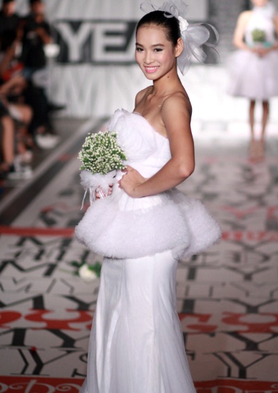 Những thiết kế ấn tượng của nhà tạo mẫu Việt - 1 Những thiết kế ấn tượng của nhà tạo mẫu Việt - 1