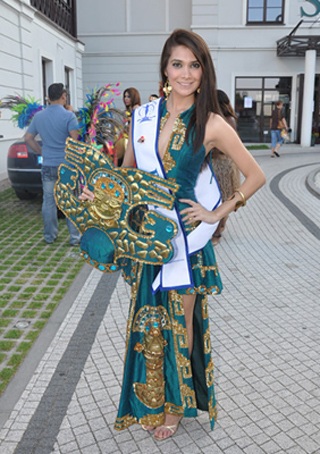 Người đẹp Brazil giành giải trang phục dân tộc đẹp nhất - 15 Người đẹp Brazil giành giải trang phục dân tộc đẹp nhất - 15