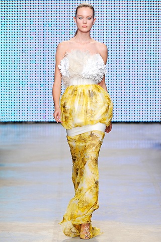 Sành điệu, trẻ trung với BST Giambattista Valli - 24 Sành điệu, trẻ trung với BST Giambattista Valli - 24