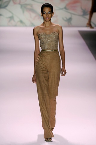 BST gợi cảm và quyến rũ của Monique Lhuillier - 5