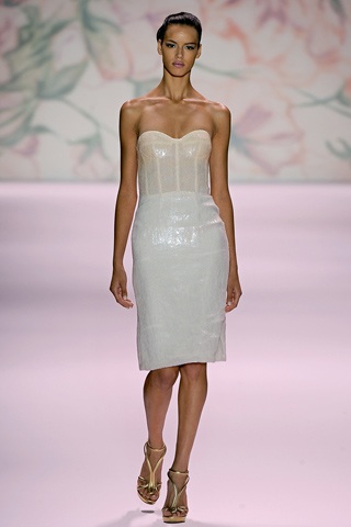 BST gợi cảm và quyến rũ của Monique Lhuillier - 20