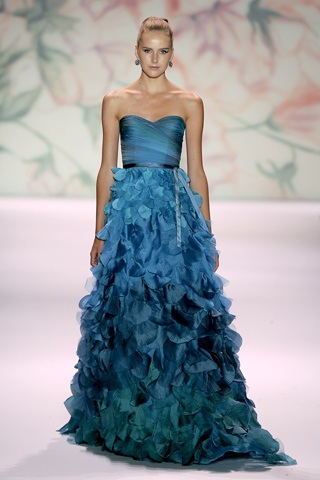 BST gợi cảm và quyến rũ của Monique Lhuillier - 33