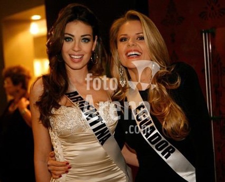 Hoàng My đi chơi cùng người đẹp Hoàn vũ - 8 Hoàng My đi chơi cùng người đẹp Hoàn vũ - 8