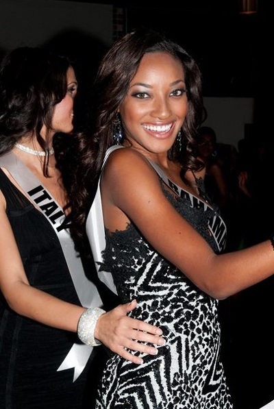 Hoàng My đi chơi cùng người đẹp Hoàn vũ - 10 Hoàng My đi chơi cùng người đẹp Hoàn vũ - 10