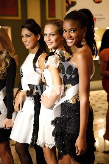 Hoàng My đi chơi cùng người đẹp Hoàn vũ - 19 Hoàng My đi chơi cùng người đẹp Hoàn vũ - 19