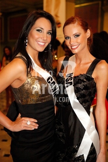 Hoàng My đi chơi cùng người đẹp Hoàn vũ - 22 Hoàng My đi chơi cùng người đẹp Hoàn vũ - 22