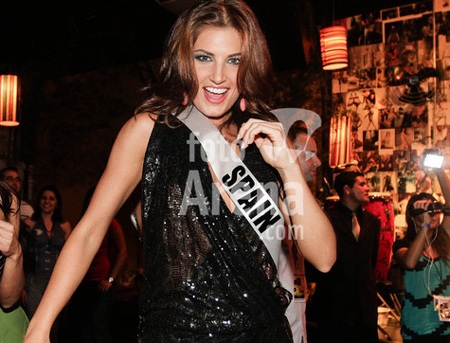 Hoàng My đi chơi cùng người đẹp Hoàn vũ - 25 Hoàng My đi chơi cùng người đẹp Hoàn vũ - 25