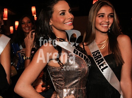 Hoàng My đi chơi cùng người đẹp Hoàn vũ - 26 Hoàng My đi chơi cùng người đẹp Hoàn vũ - 26