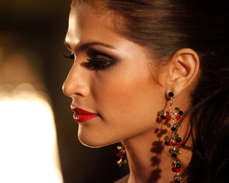 Người đẹp Hoàn vũ đi xem nhạc kịch - 8 Người đẹp Hoàn vũ đi xem nhạc kịch - 8