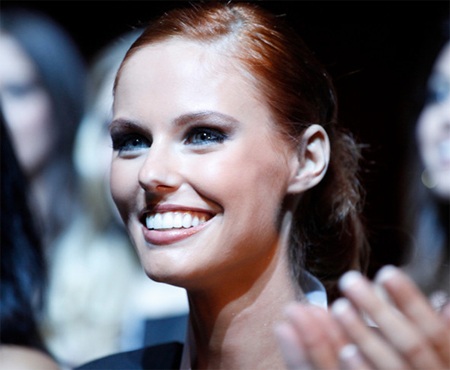 Người đẹp Hoàn vũ đi xem nhạc kịch - 18 Người đẹp Hoàn vũ đi xem nhạc kịch - 18