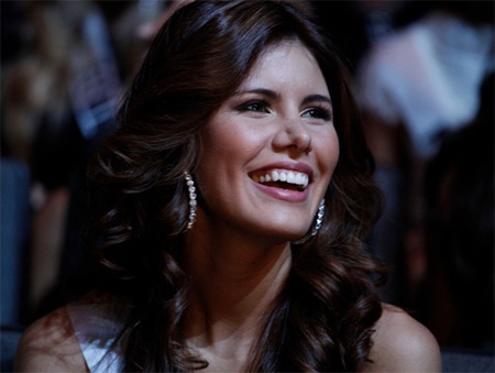 Người đẹp Hoàn vũ đi xem nhạc kịch - 19 Người đẹp Hoàn vũ đi xem nhạc kịch - 19