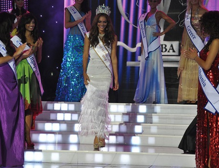 Thu Mây: Nhỏ bé vẫn tỏa sáng trong đêm chung kết Hoa hậu Siêu quốc gia - 58