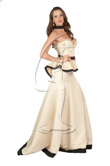 Bộ ảnh lung linh của Hoàng My và các người đẹp Hoàn vũ - 38