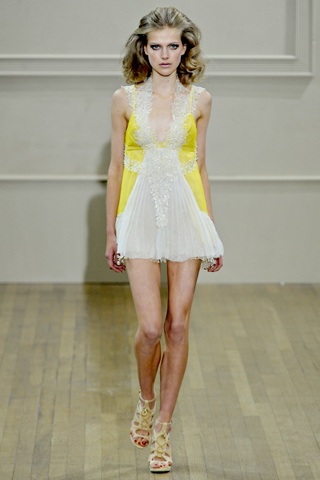 Quyến rũ với Julien Macdonald - 10 Quyến rũ với Julien Macdonald - 10