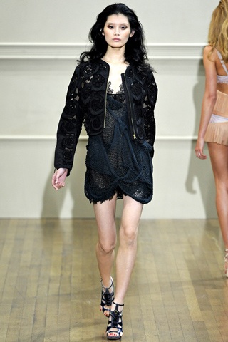 Quyến rũ với Julien Macdonald - 21 Quyến rũ với Julien Macdonald - 21