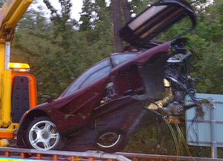 “Mr Bean” lái siêu xe và gặp nạn - 2 “Mr Bean” lái siêu xe và gặp nạn - 2