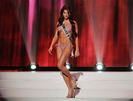 Mãn nhãn với phần trình diễn áo tắm của người đẹp Hoàn vũ - 36