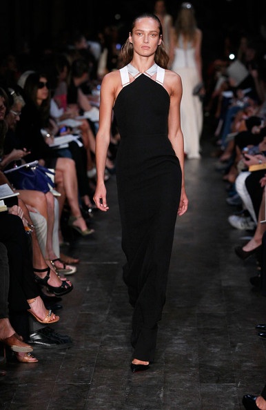 “Liếc” BST mới của Victoria Beckham - 29 “Liếc” BST mới của Victoria Beckham - 29