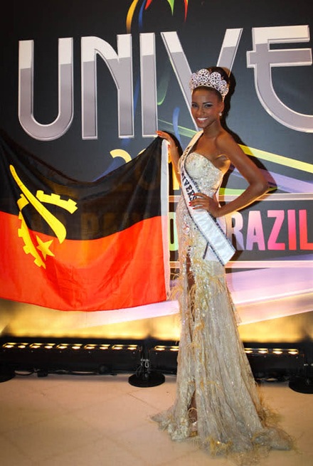 Tân Hoa hậu Hoàn vũ bị tố làm giả giấy tờ - 4