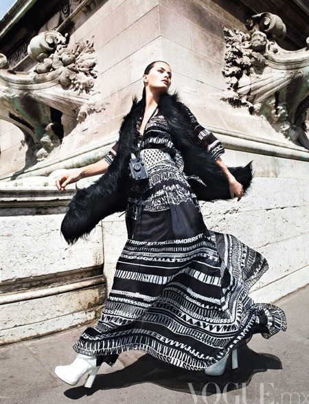 Isabeli Fontana kiêu sa trên Vogue - 3