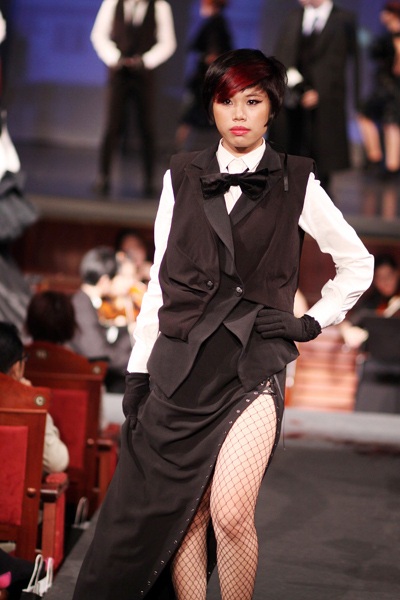 Kelly Bùi và các thiết kế cảm hứng từ “ma cà rồng” - 2