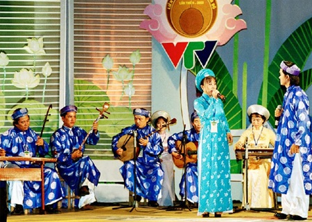 Đờn ca tài tử phô diễn lực lượng - 1