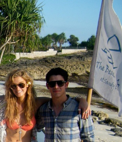 Những hình ảnh ngọt ngào của “đôi đũa lệch” Delta Goodrem - Nick Jonas - 4 Những hình ảnh ngọt ngào của “đôi đũa lệch” Delta Goodrem - Nick Jonas - 4
