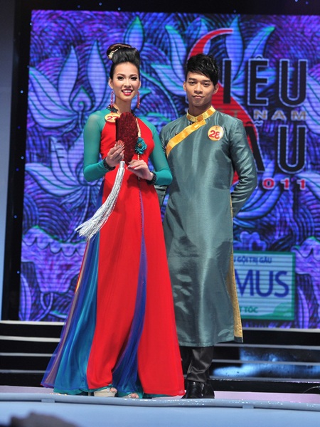 Toàn cảnh đêm chung kết Siêu mẫu Việt Nam 2011 - 4 Toàn cảnh đêm chung kết Siêu mẫu Việt Nam 2011 - 4