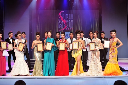 Toàn cảnh đêm chung kết Siêu mẫu Việt Nam 2011 - 27 Toàn cảnh đêm chung kết Siêu mẫu Việt Nam 2011 - 27