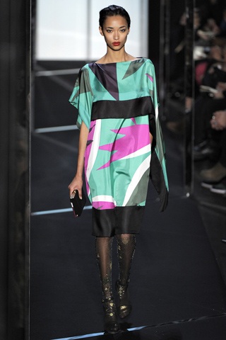 Quyến rũ với BST thu đông 2011 của Diane von Furstenberg - 18