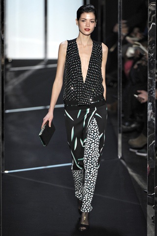 Quyến rũ với BST thu đông 2011 của Diane von Furstenberg - 20