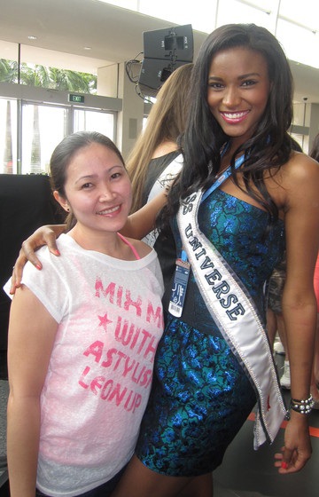 Thêm hình ảnh đẹp về tân HHHV ở Singapore - 7 Thêm hình ảnh đẹp về tân HHHV ở Singapore - 7