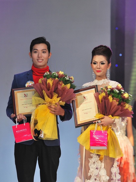 Vương Thu Phương và Vũ Mạnh Hiệp giành giải Vàng Siêu mẫu 2011 - 10