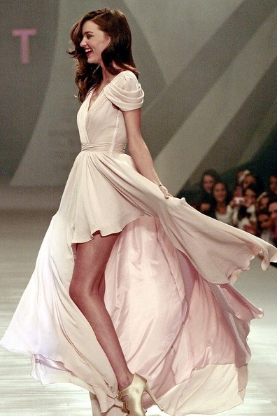 Miranda Kerr khoe dáng siêu chuẩn tại Mexico - 8