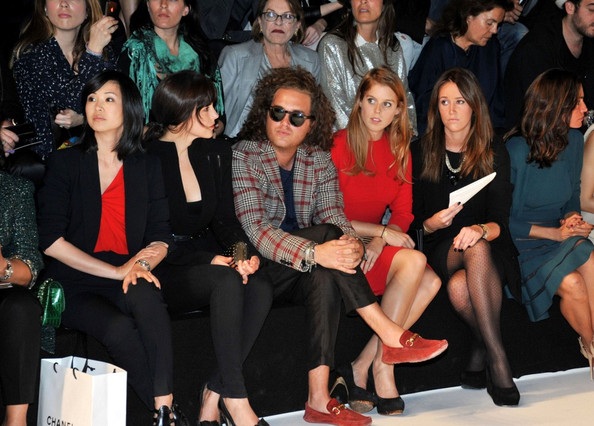 Vòng quanh thế giới giải trí ngày 6/10 - 2 Vòng quanh thế giới giải trí ngày 6/10 - 2