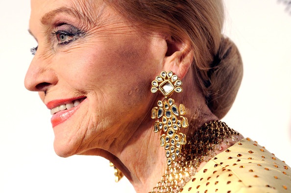 Sandra Bullock “nổi” nhất trong tiệc từ thiện - 15