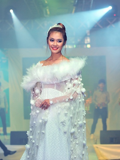 Ngọc Quyên “đọ sắc” với Vũ Hoàng Điệp - 5 Ngọc Quyên “đọ sắc” với Vũ Hoàng Điệp - 5