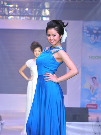 Ngọc Quyên “đọ sắc” với Vũ Hoàng Điệp - 7 Ngọc Quyên “đọ sắc” với Vũ Hoàng Điệp - 7