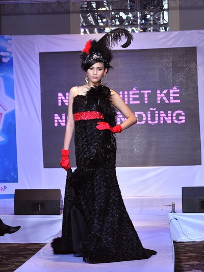 Ngọc Quyên “đọ sắc” với Vũ Hoàng Điệp - 8 Ngọc Quyên “đọ sắc” với Vũ Hoàng Điệp - 8