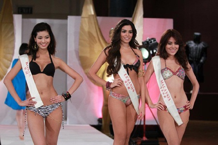 Thúy Vy tự tin trình diễn bikini - 17 Thúy Vy tự tin trình diễn bikini - 17