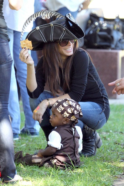 Những giờ phút vui vẻ của mẹ con Sandra Bullock - 8 Những giờ phút vui vẻ của mẹ con Sandra Bullock - 8